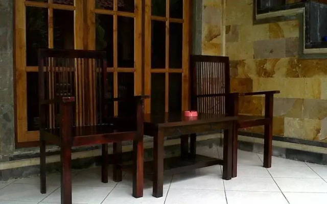 Nusa Dewata Bungalows