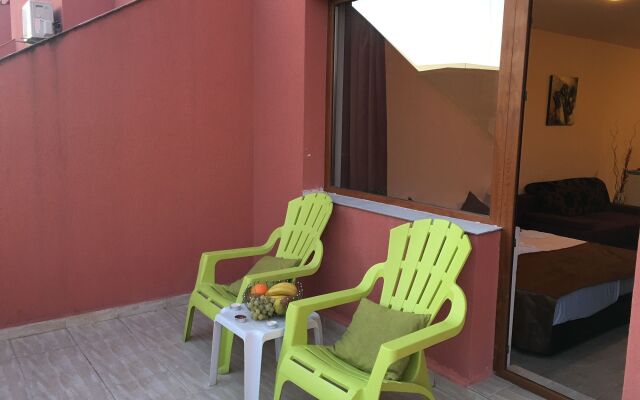 Beach Aparthotel Salt Lake