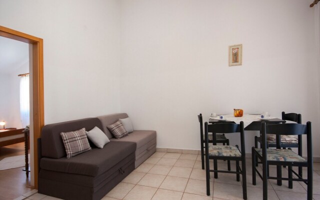 Apartments Maretic