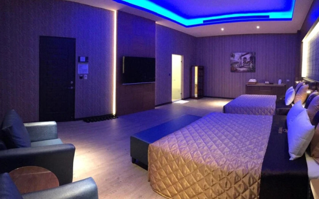 Yinxiang Xihu Motel