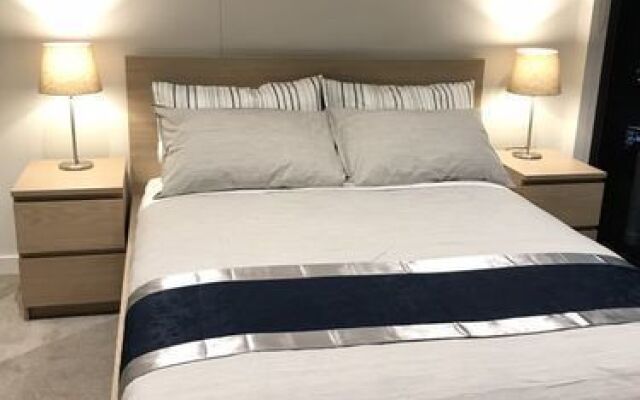 Southbank Platinum Tower Apartment