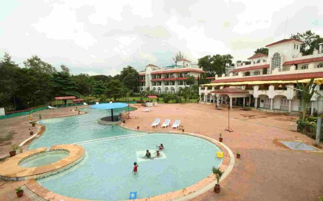 Khanvel Resort