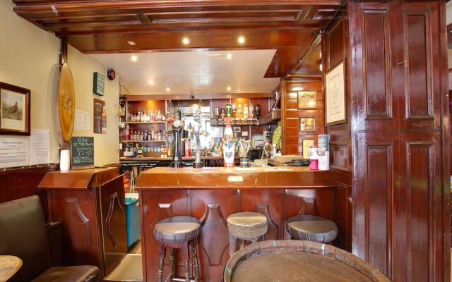 The Richmond Arms Hotel by OYO