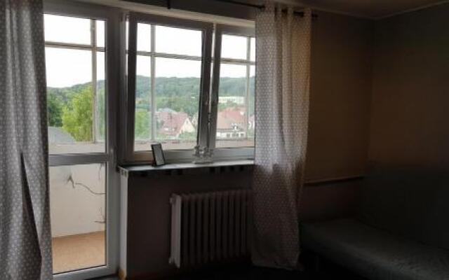 StudioSpanie Studio Orange