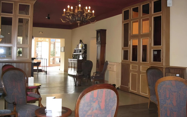 Au Pavillon du Frêne