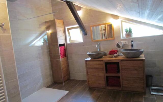 Les Authentics-Le Retour aux Sources