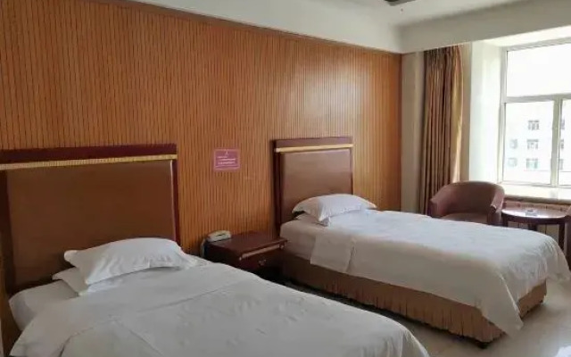 Dongda Holiday Hotel