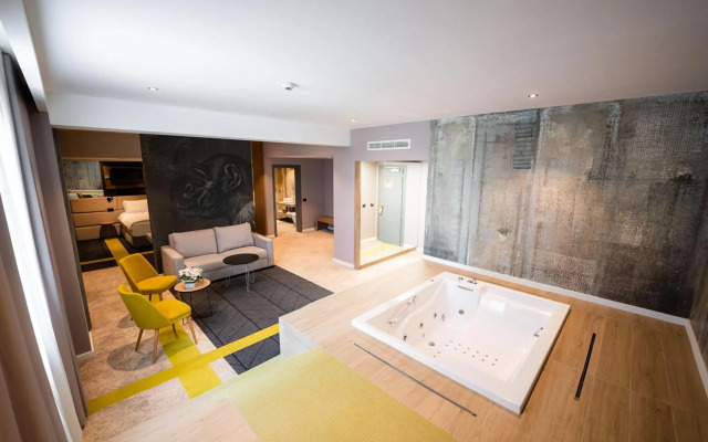 Mandachi Hotel & SPA