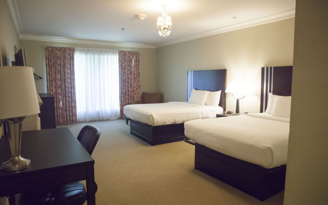 Niagara Crossing Hotel & Spa