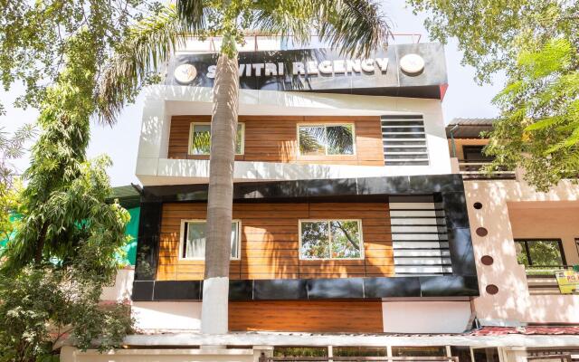 OYO Flagship 27867 Savitri Regency