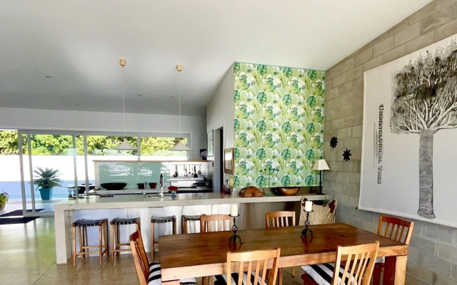 Coast Cook Islands - 3-Bedroom Beachfront Pool Villa