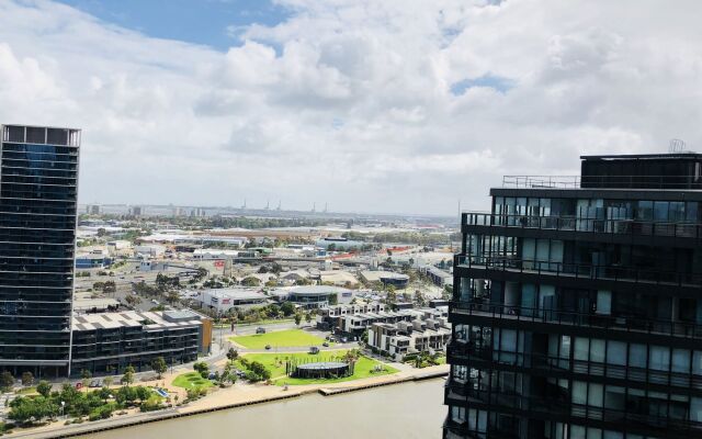 Winston Apartments Docklands