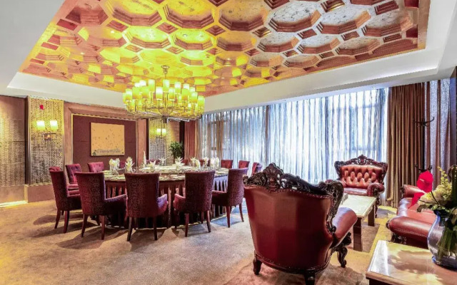 Rezen Kingtown Hotel (Chongqing Ranjiaba)