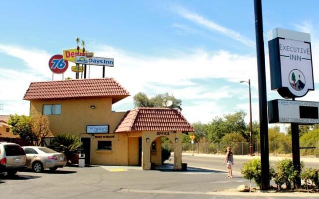 Super 8 Fresno