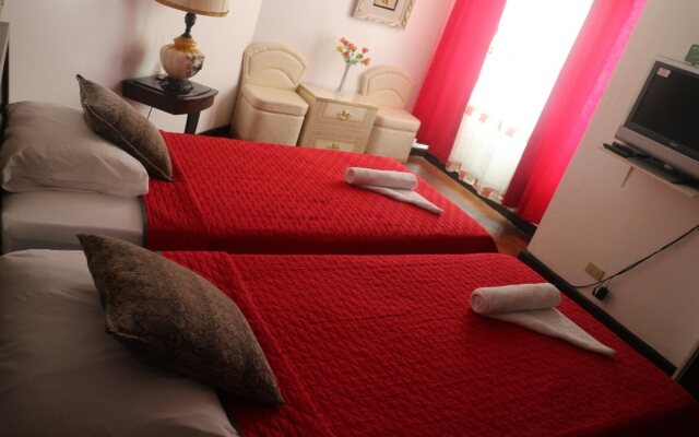 Filstar Airport Guest House