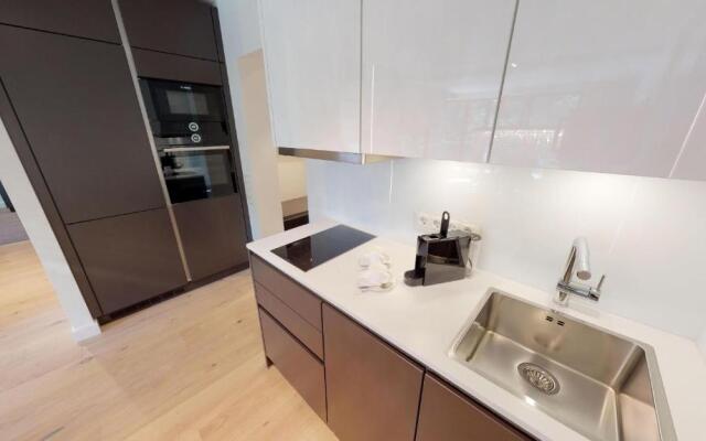 White Pearl Apartment 2.05