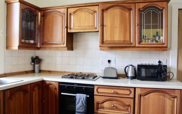 Fabulous 6 Bedroom Edinburgh Apartment