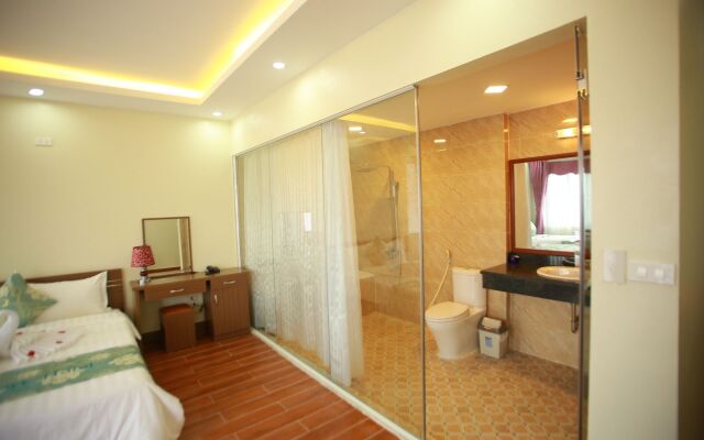 Family Airport Hotel