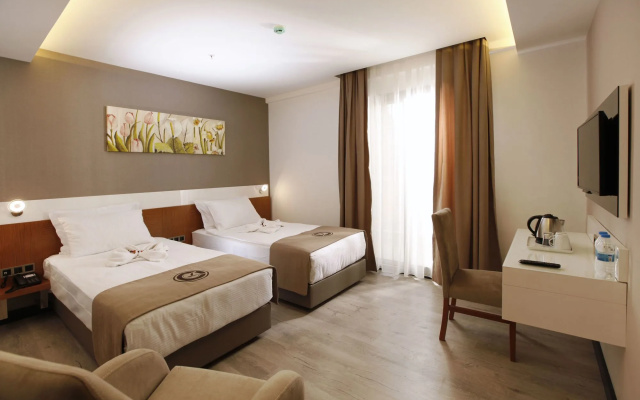 Buca Mat Hotel By Tahtali