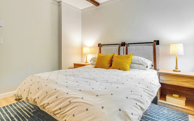 Killington Vermont Condo w/ Ski-in Trail