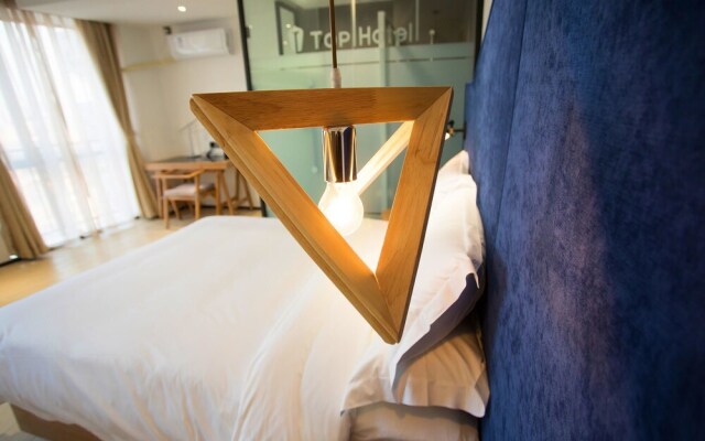 TOP Hotel