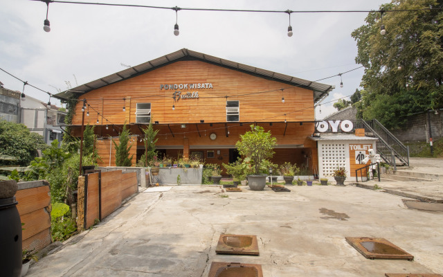 OYO 3283 Bwalk Hotel