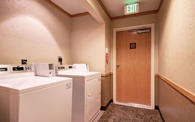 2762 Slopeside by RedAwning