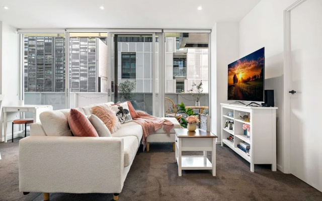 Bright 2-bed Home With Secure Parking – Guest Rooms – Melbourne