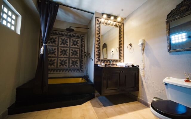 8Aps-4 Casa Antigua En El Centro Histori