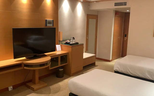 Millennium Hotel and Conference Centre Gloucester London