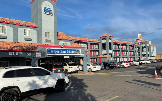 Passport Inn & Suites Corona Hotel