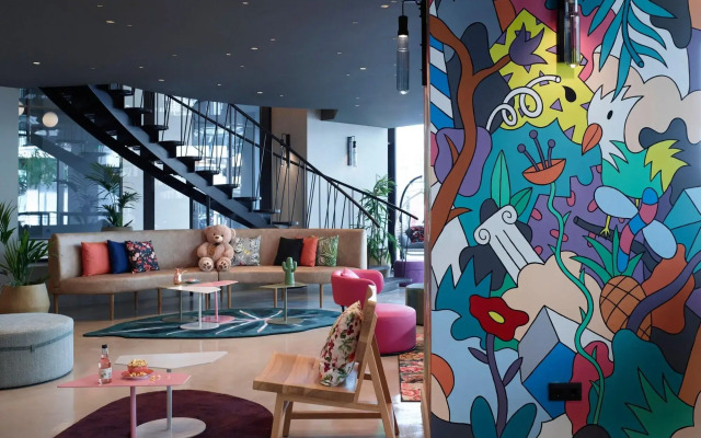 Moxy Athens City