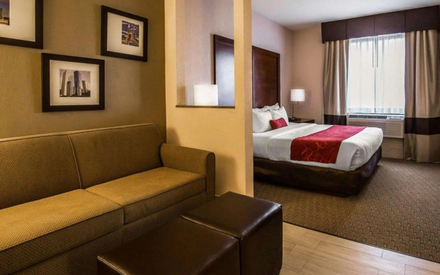 Comfort Suites Stafford Near Sugarland