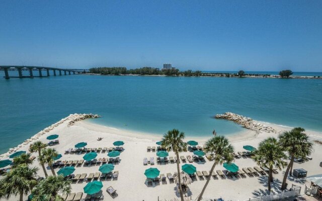 DreamView Beachfront Hotel & Resort
