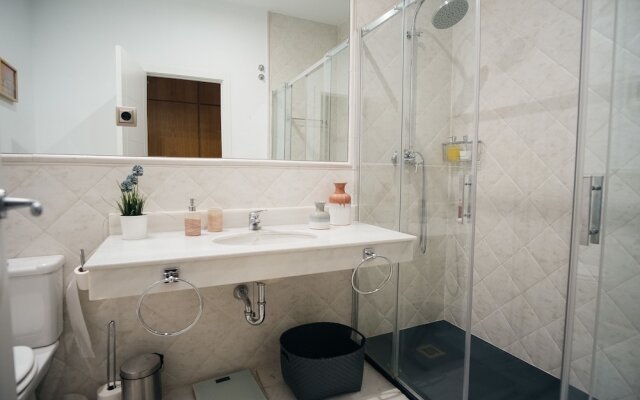 Heima Homes Puerta del Sol Palacio Real cinema