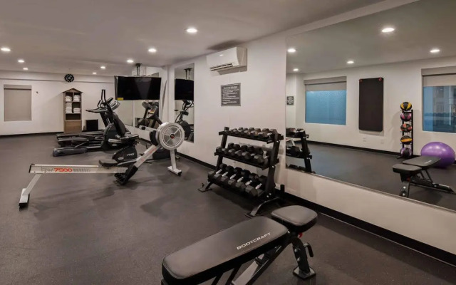 M Hotel & Conference Center