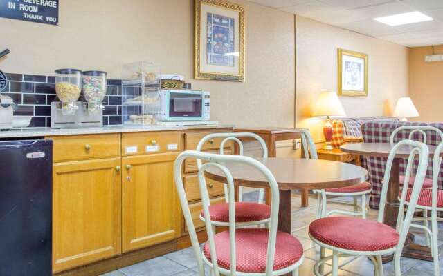 Rodeway Inn Stone Mountain