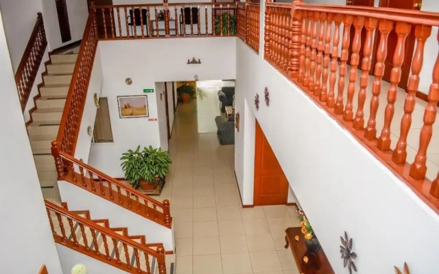 Отель Windsor Plaza