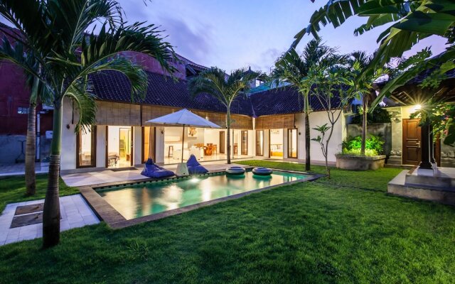 Casaluna Villa
