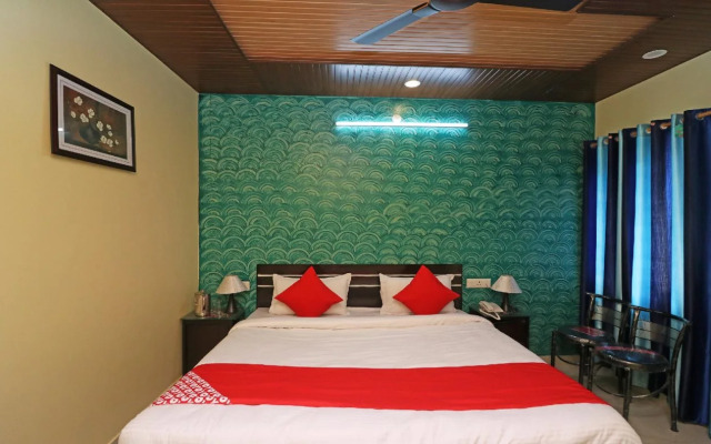 S.J Hotel's by OYO Rooms