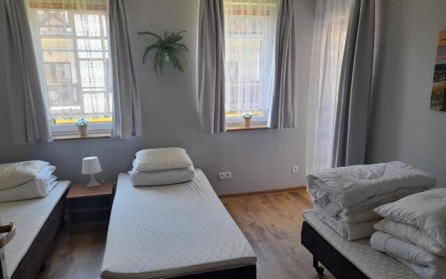 Apartament pod Dębami