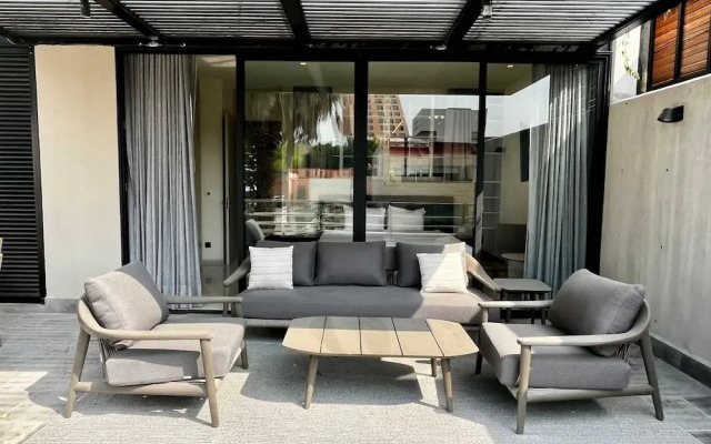 w Prestigious 1BR w Modern Terrace in Polanco