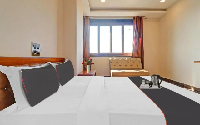 Oyo 703086 Hotel Shri Rooms & Restaurant