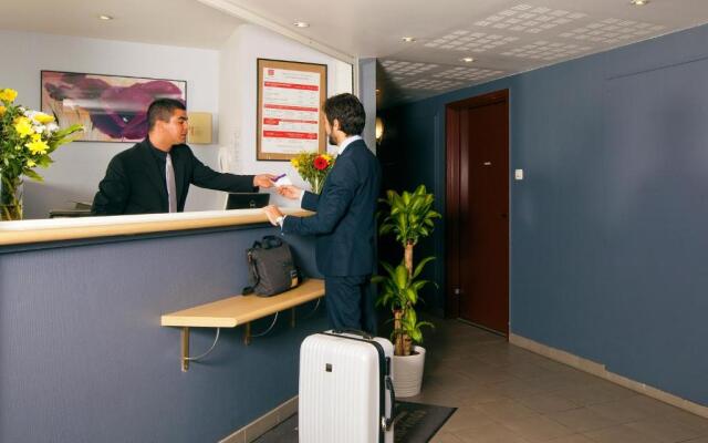 Séjours & Affaires Paris Nanterre