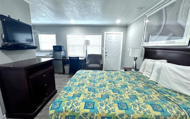 Lemon Bay Motel