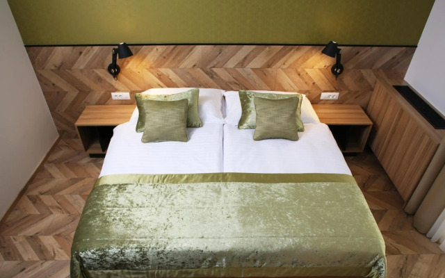 Urban Boutique Hotel