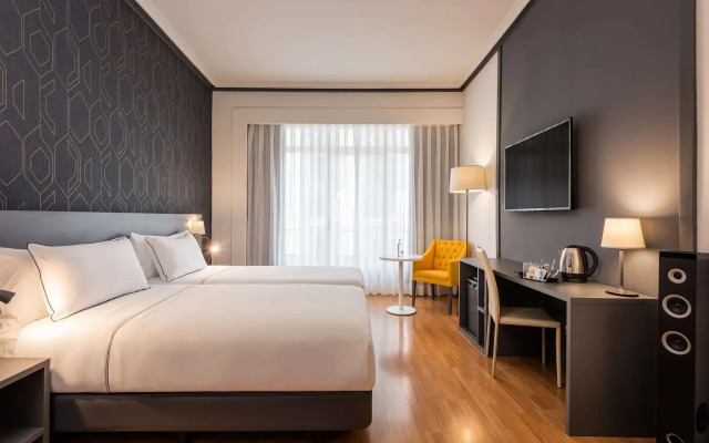 Hotel Madrid Plaza de España Affiliated by Meliá