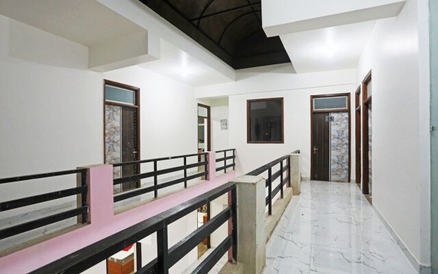 Oyo 40002 Home Feeling Accommodation