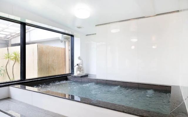 Hotel Yutaka Wing