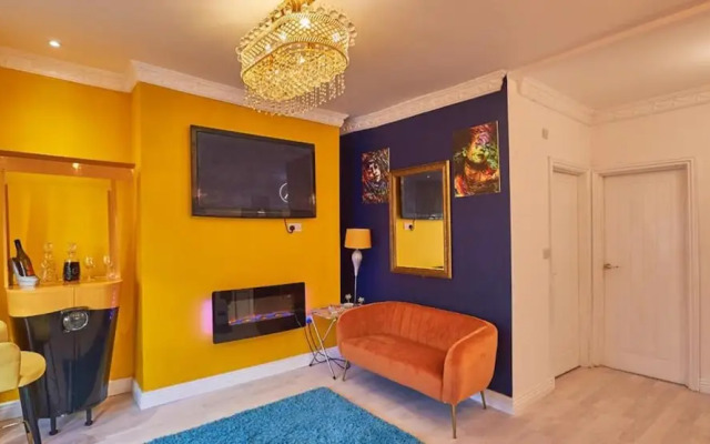 Flat in Kemptown. Road Opposite to Beach